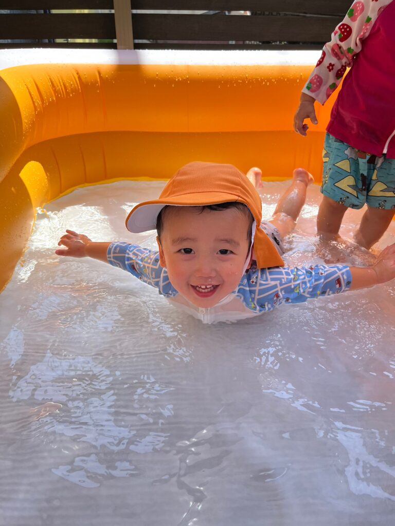 夏だ❗プールだ✨️(1歳児🐬)