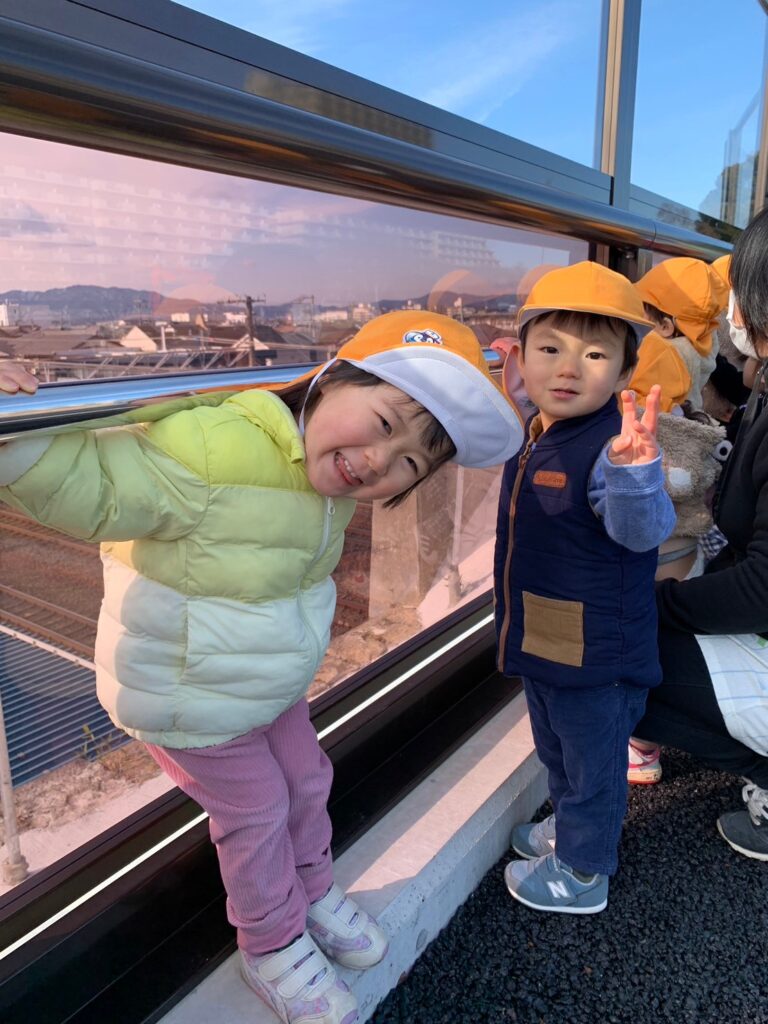 電車を見に行こう🚃(1歳児🐬)