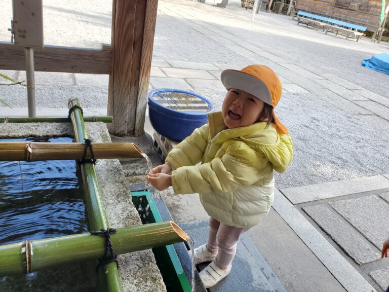 今年もよろしくお願い致します🎍(1歳児🐬)