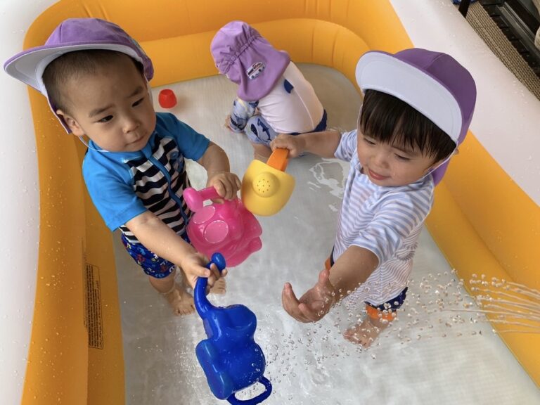 保護中: <strong>みんな大好きプール遊び⛱️☀️（1歳児🐬）</strong>