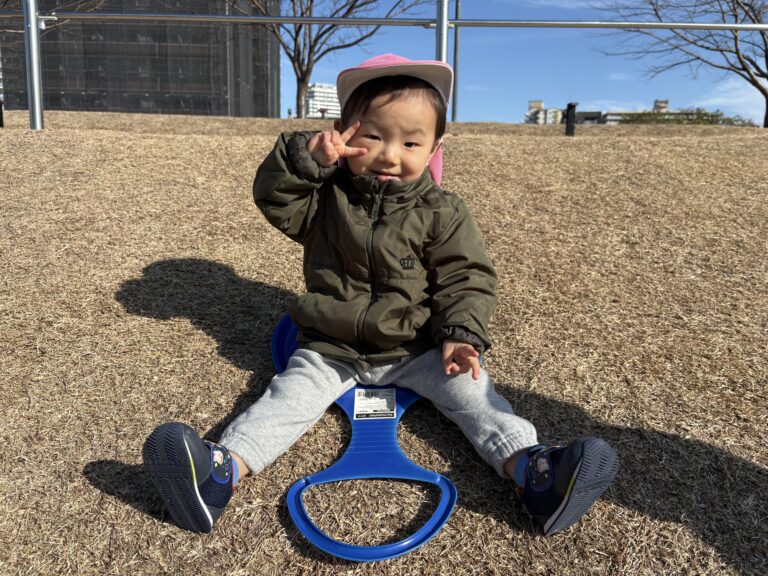 保護中: ヒップスライダーで遊ぼう💨(1歳児🐬)